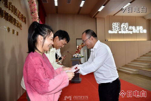 海風(fēng)見證，情定今生——電白區(qū)最浪漫婚姻登記處，一站式婚戀服務(wù)開啟幸福旅程